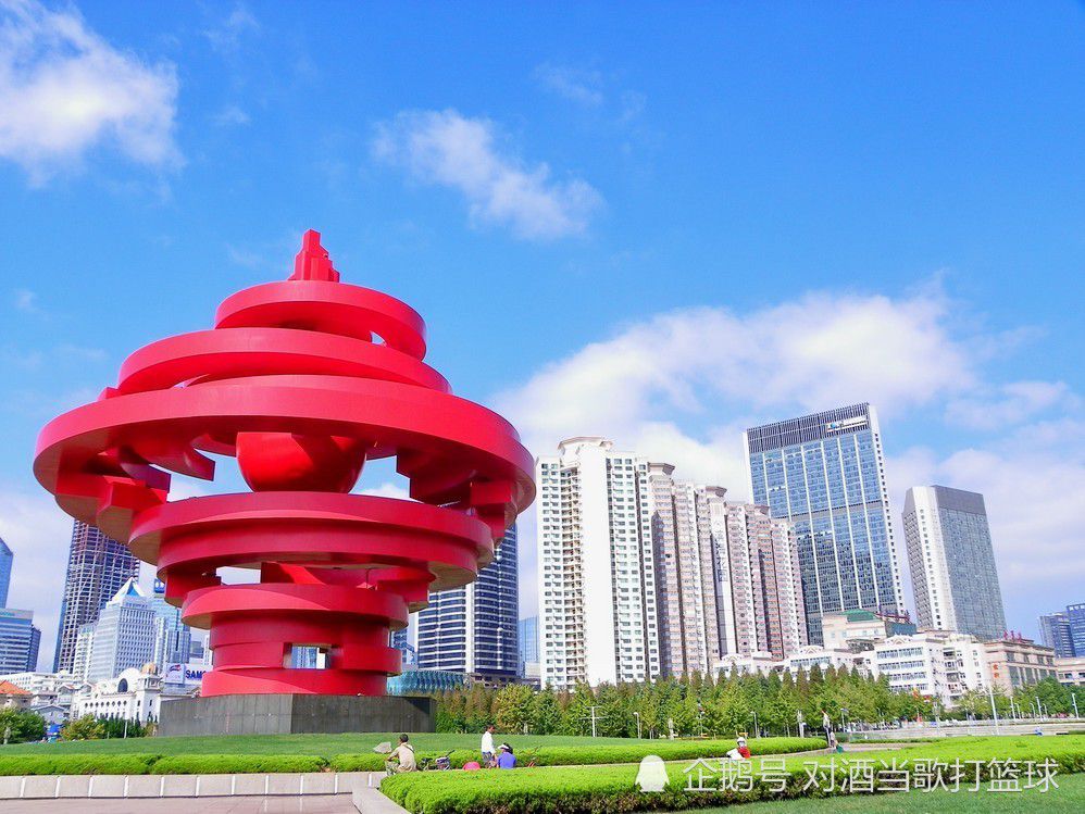 在拉特克利夫完成对曼联部分股份收购后不久，纽约证券交易所在一份241页的文件中公布了英力士集团对曼联投资的细节。